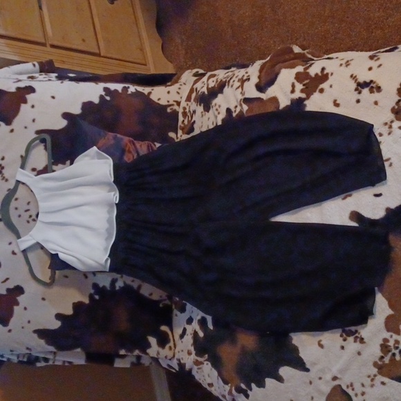 AMY BYER, JUMPSUIT, GIRLS SIZE 10. BLACK AND WHITE. - Picture 4 of 10